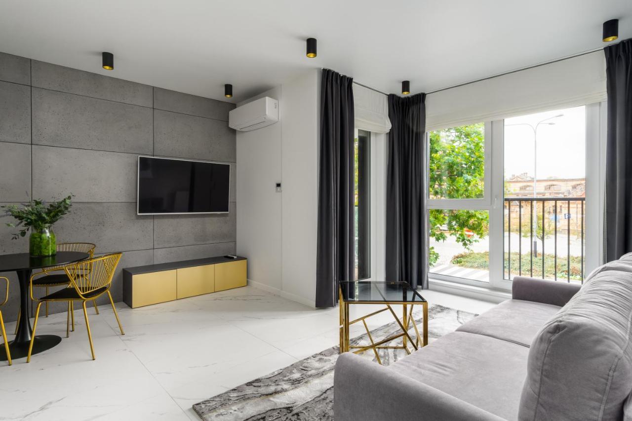 El - Diadem Apartment *